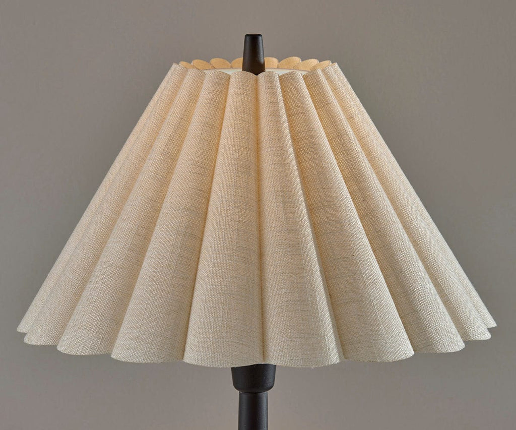 Scallop Table Lamp