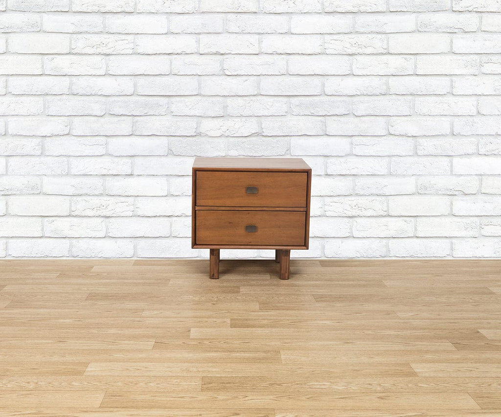 Leevi Nightstand