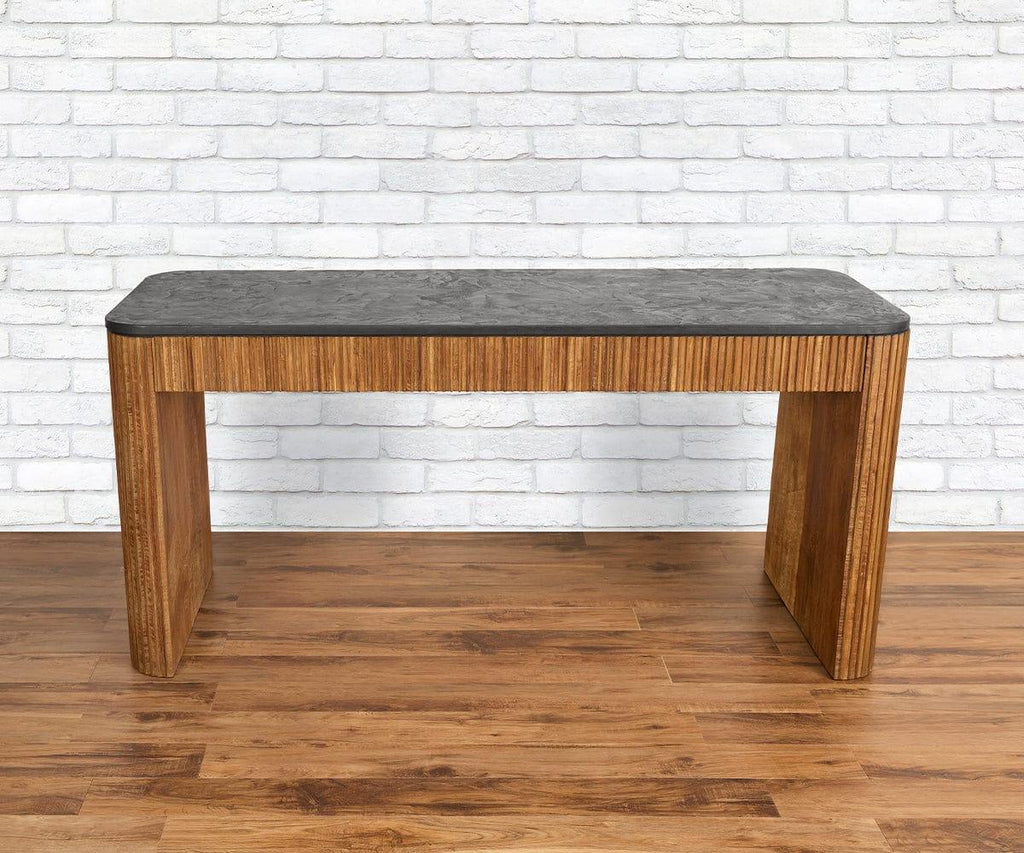 Taavi Desk